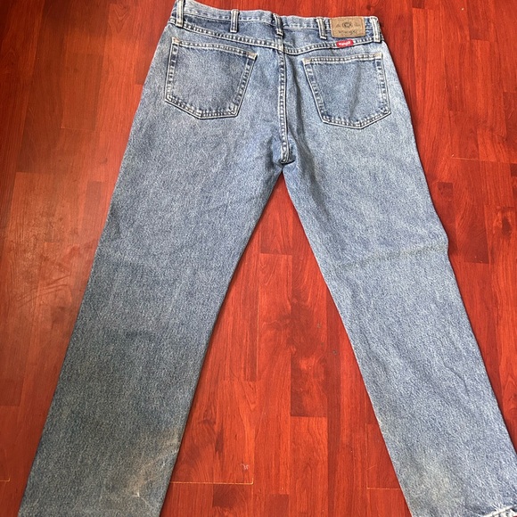 Classic Blue Wrangler Jeans - Picture 2 of 3